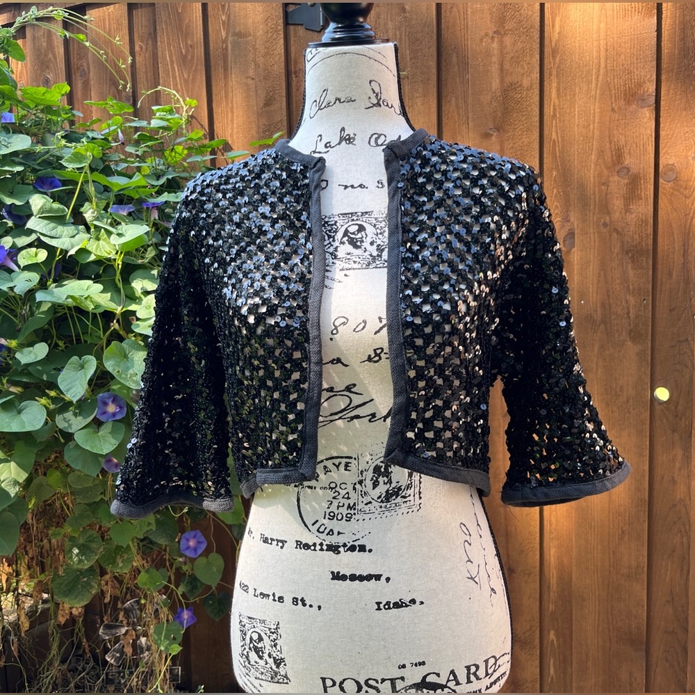 Vintage 1960’s Unbranded Black Crocheted Sequined Bolero Shrug Jacket Size S GUC